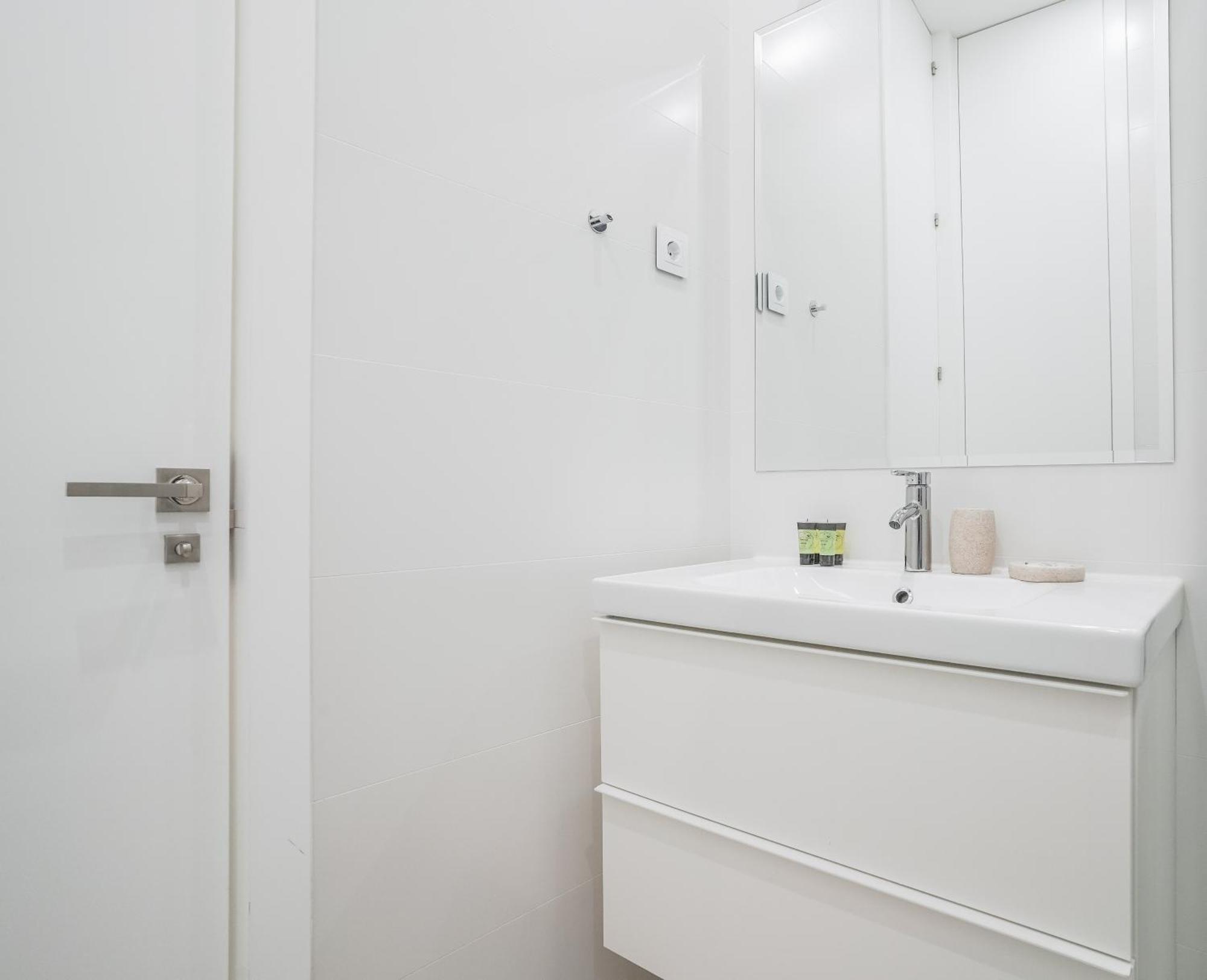 Modern Apartment-1Bedroom 1Bath-Prosperidad Madrid Esterno foto